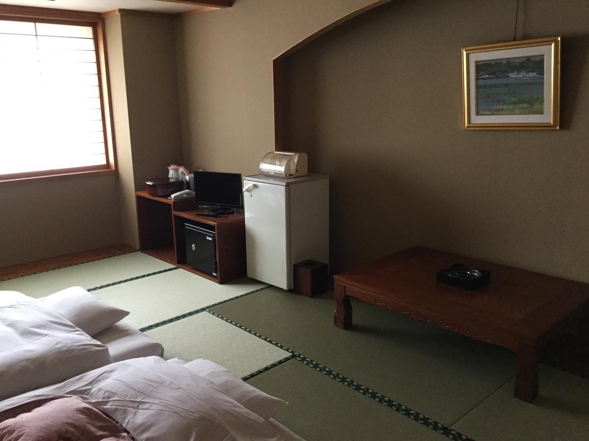 Utsunomiya Inter Resort Hotel & Golf Tsuru Country Club Екстер'єр фото